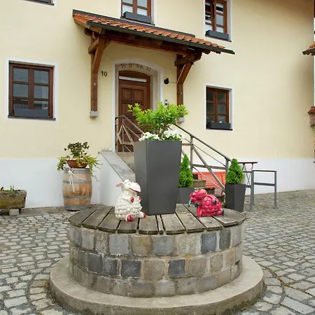 Schoenauer Hof - Lux Daire Passau
